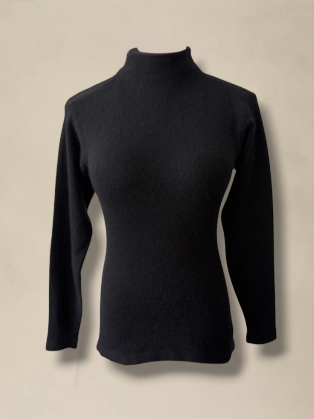 VTG Neiman Marcus 100% Cashmere Black button back mock neck sweater Size Small